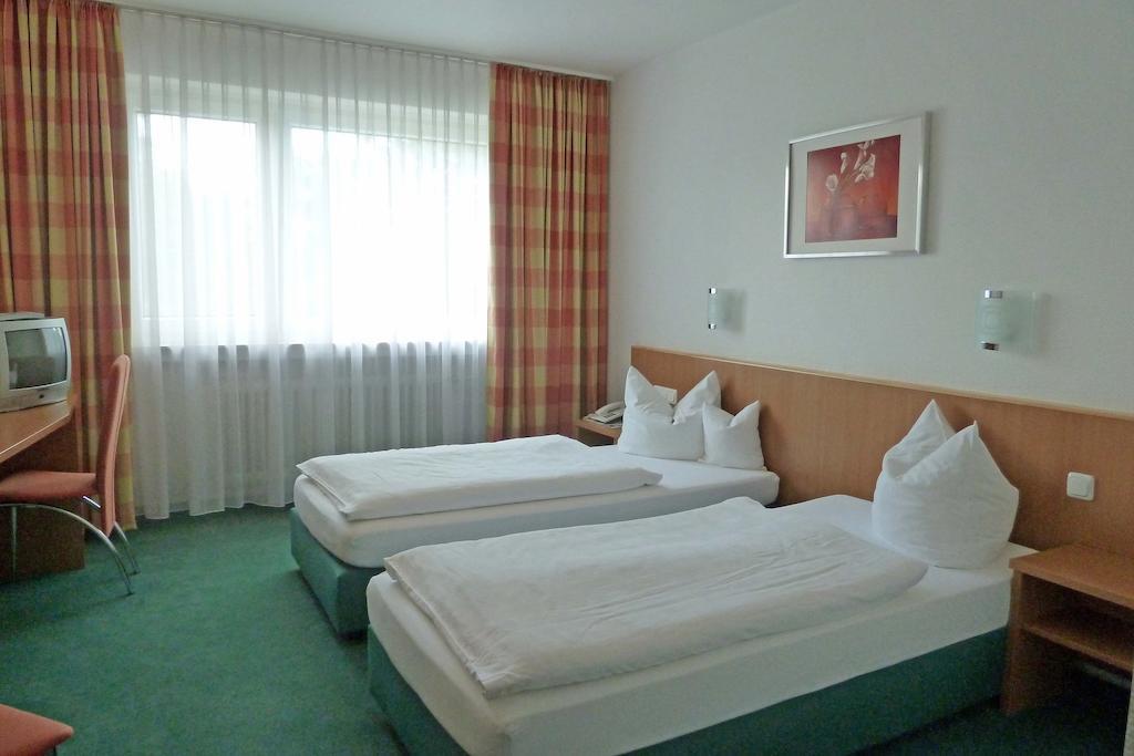 Landhotel Sulzbacher Hof Sulzbach  Phòng bức ảnh