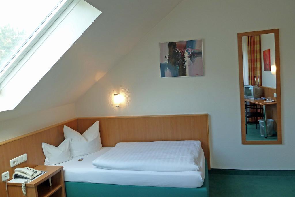 Landhotel Sulzbacher Hof Sulzbach  Phòng bức ảnh