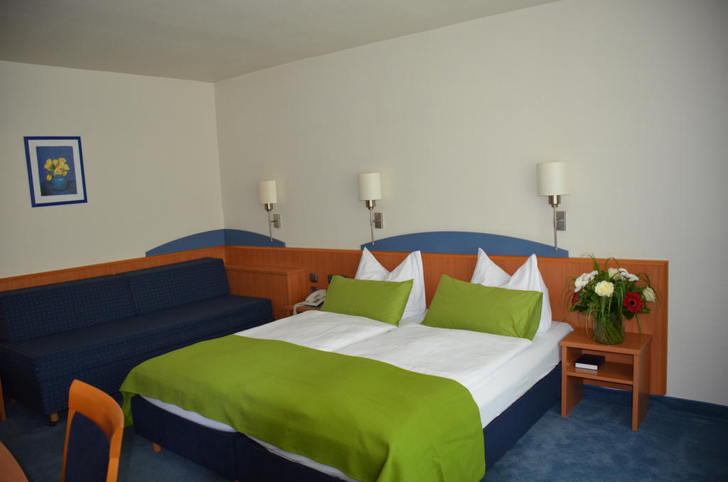 Landhotel Sulzbacher Hof Sulzbach  Phòng bức ảnh