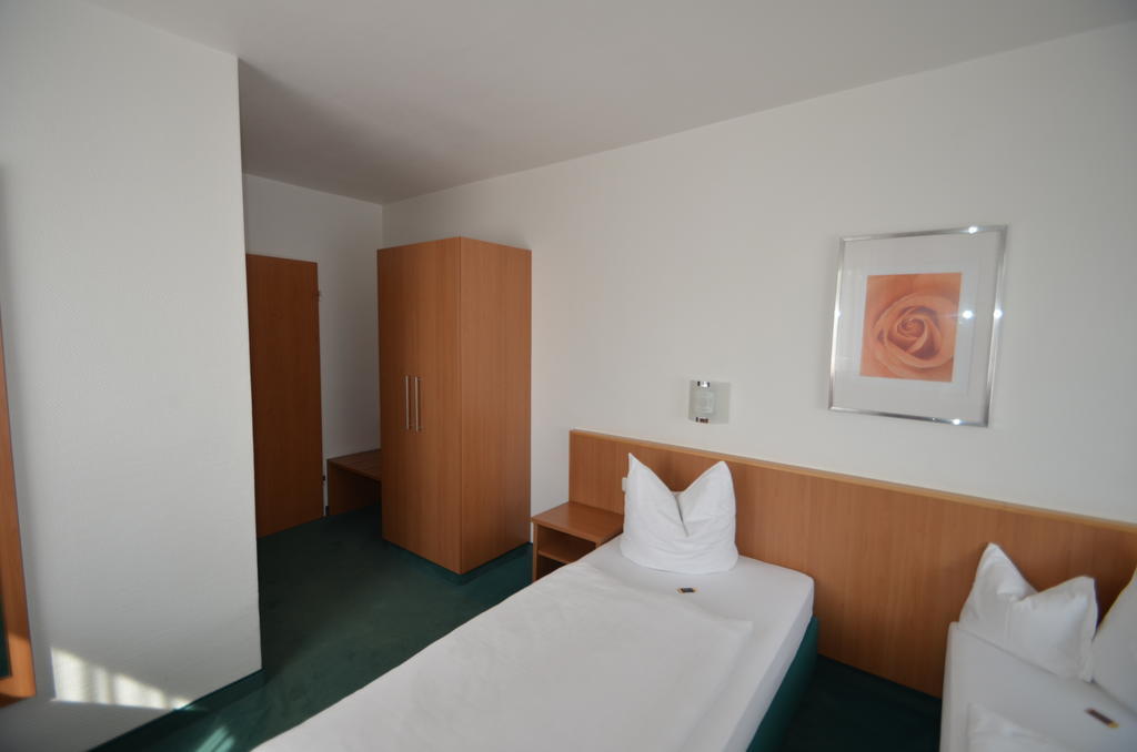 Landhotel Sulzbacher Hof Sulzbach  Phòng bức ảnh