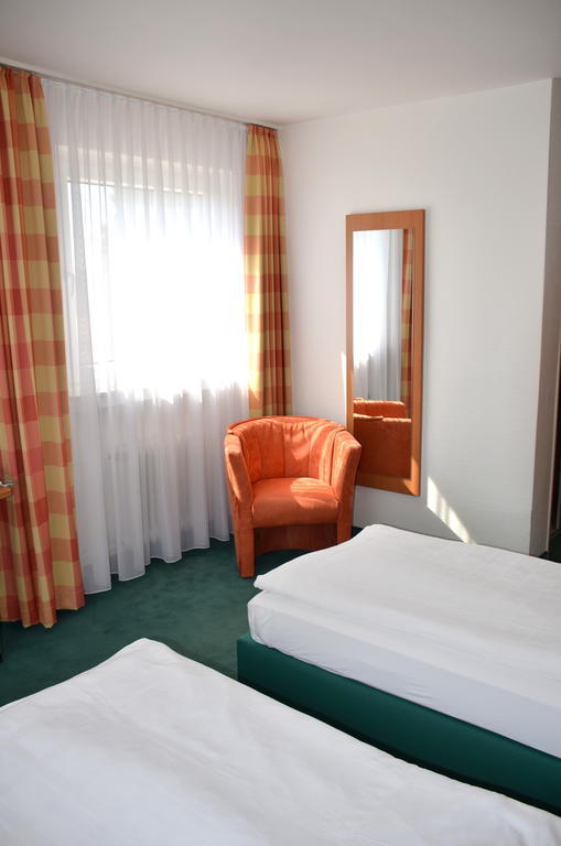 Landhotel Sulzbacher Hof Sulzbach  Phòng bức ảnh