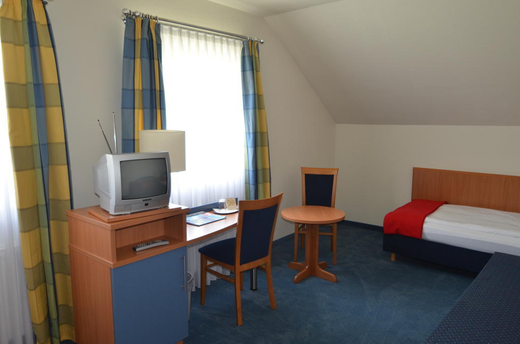 Landhotel Sulzbacher Hof Sulzbach  Phòng bức ảnh