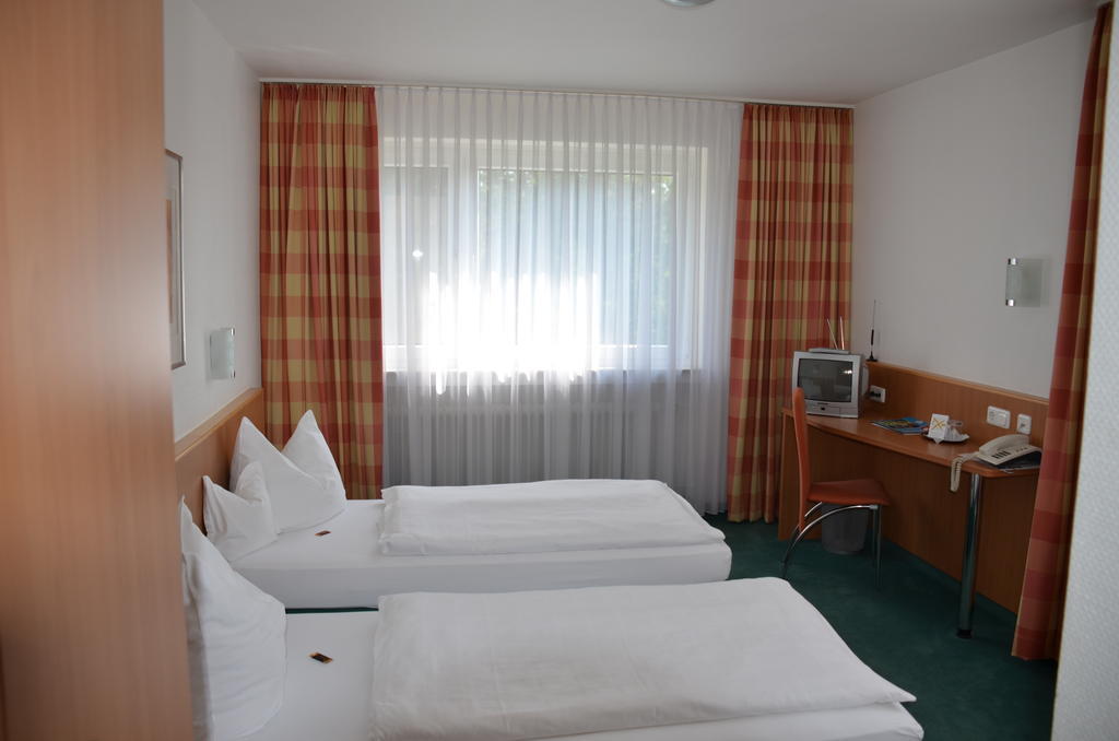 Landhotel Sulzbacher Hof Sulzbach  Phòng bức ảnh